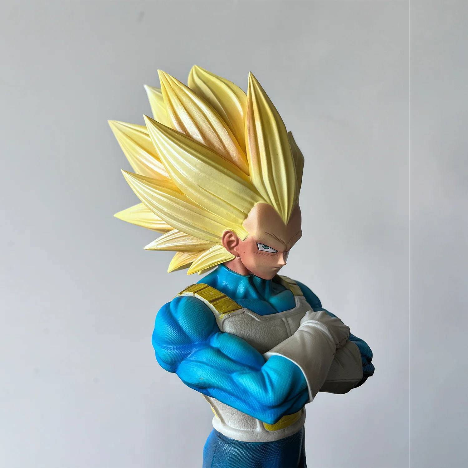 Action Figure Vegeta Super Saiyan 27cm - Dragon ball