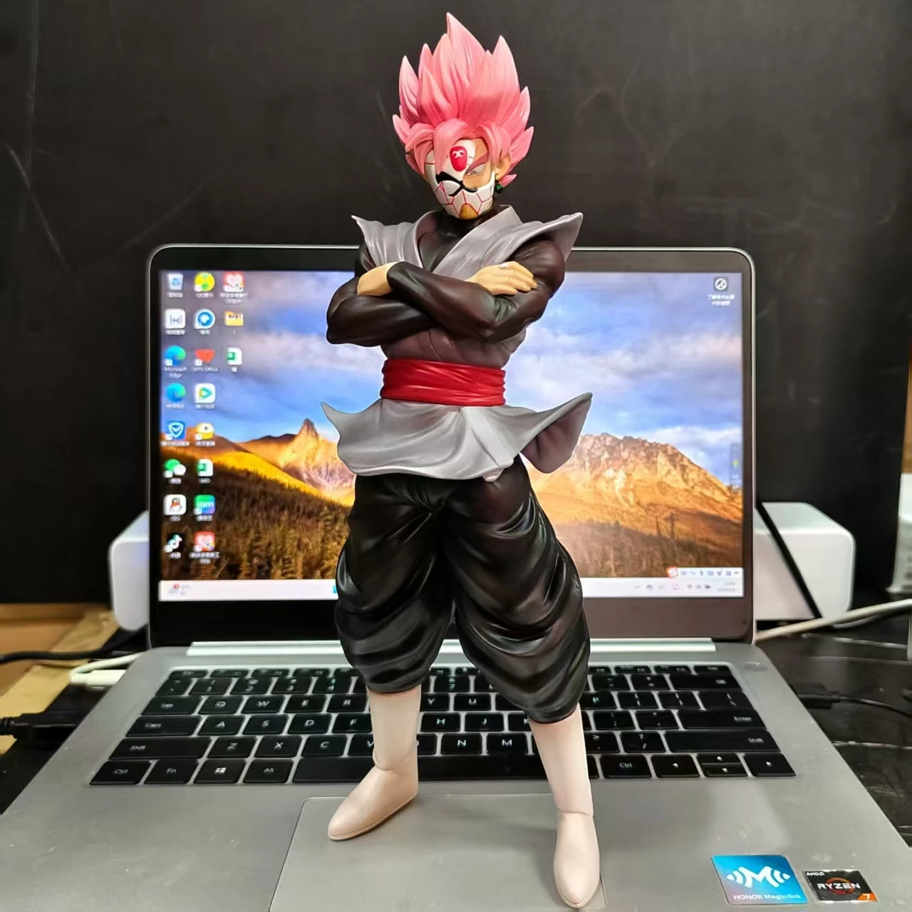 Action Figure Goku Black Zamasu 27cm - Dragon Ball