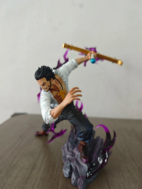 Dracule Mihawk 23cm  – Olhos de Gavião: Edição Lâmina Negra