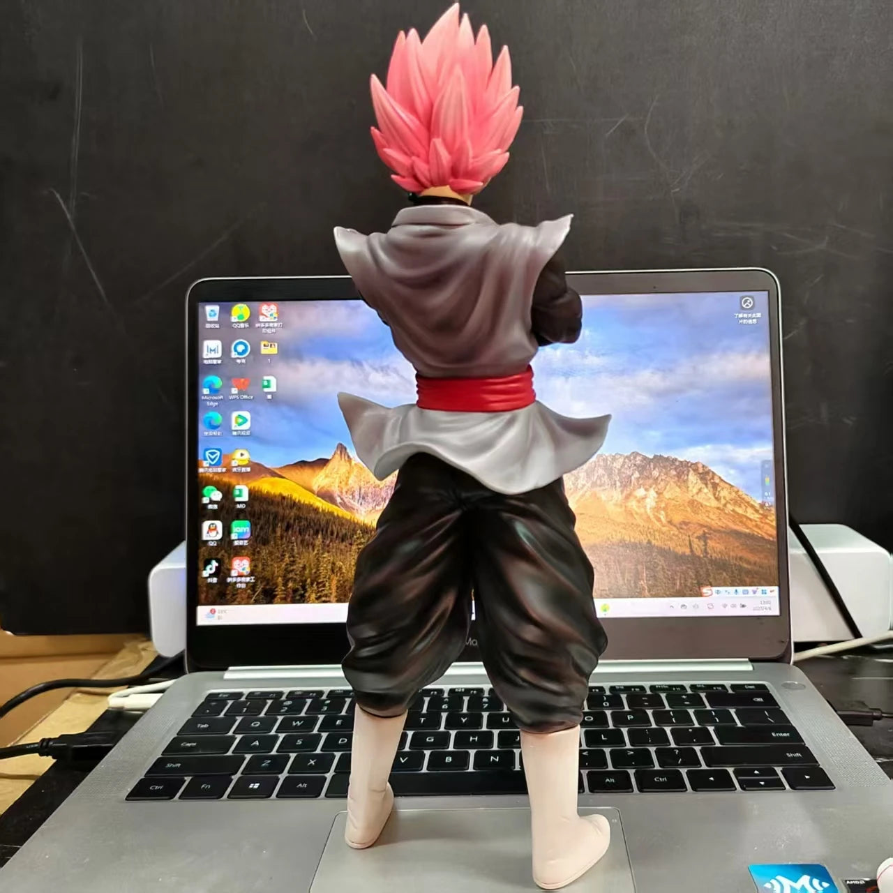 Action Figure Goku Black Zamasu 27cm - Dragon Ball