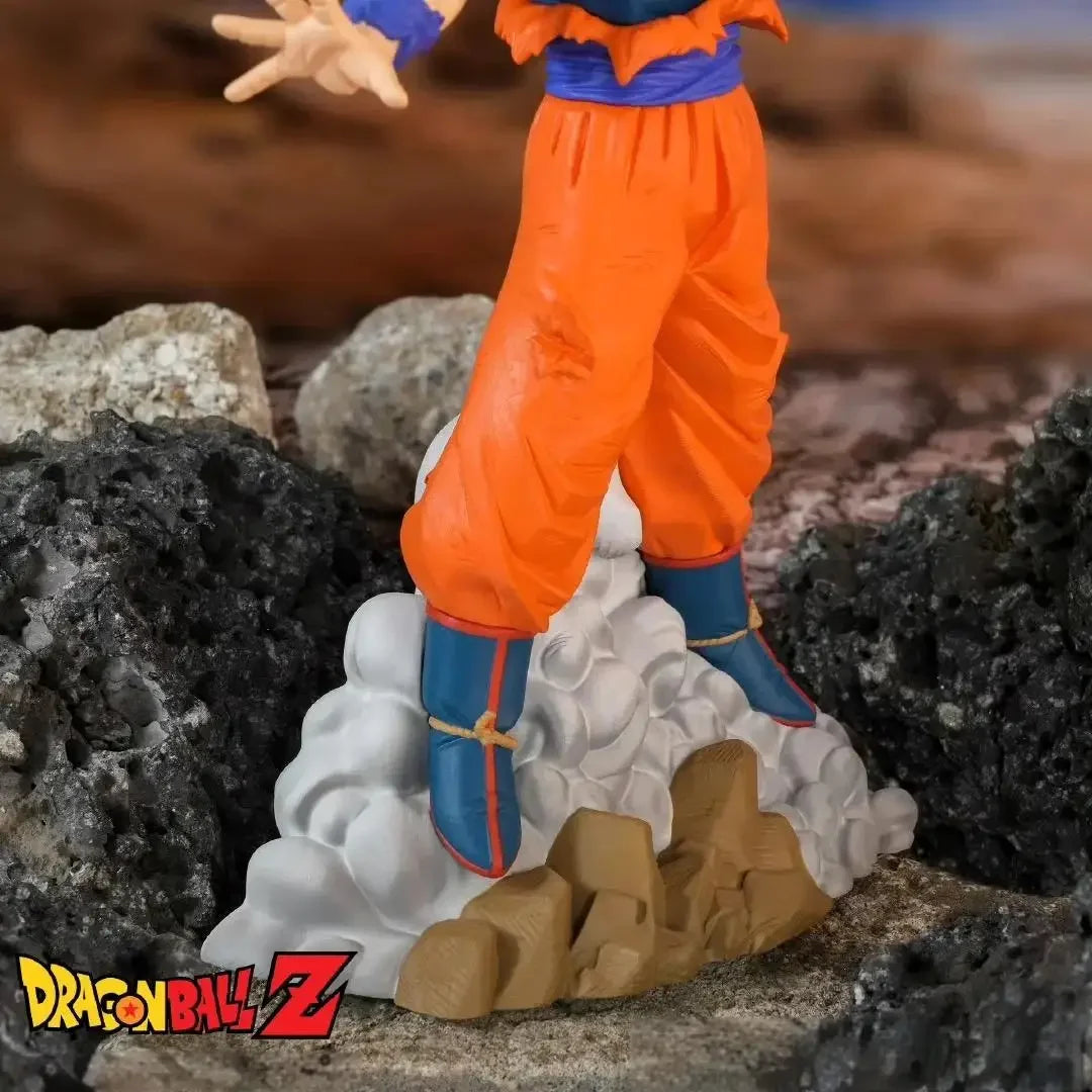 Action Figure Goku Super Saiyan 13cm - Dragon Ball
